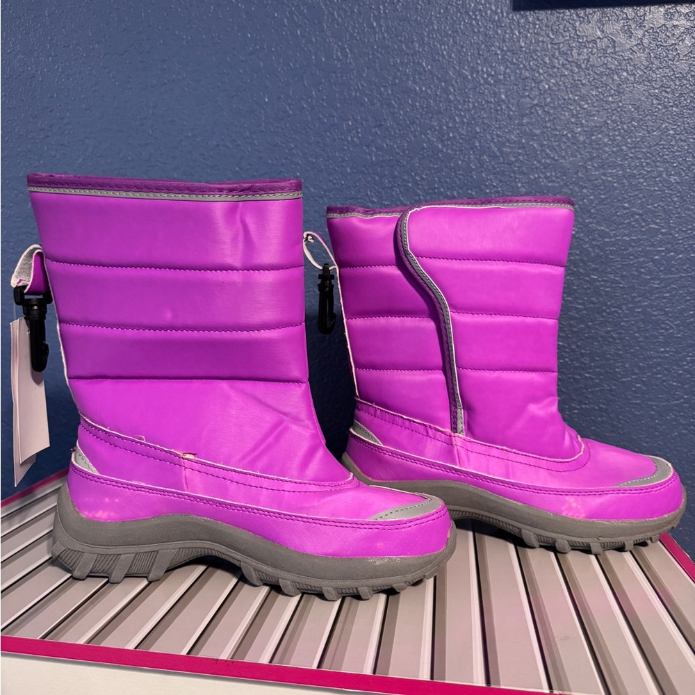 Coldfront Thinsulate Snow Boots~Size 6 girls/women’s NEW with tags